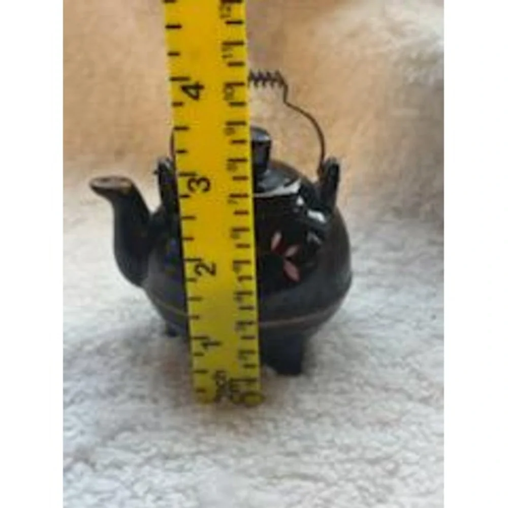 Vintage Japanese redware saltshaker